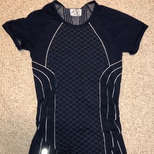 Athleta T shirt size xs